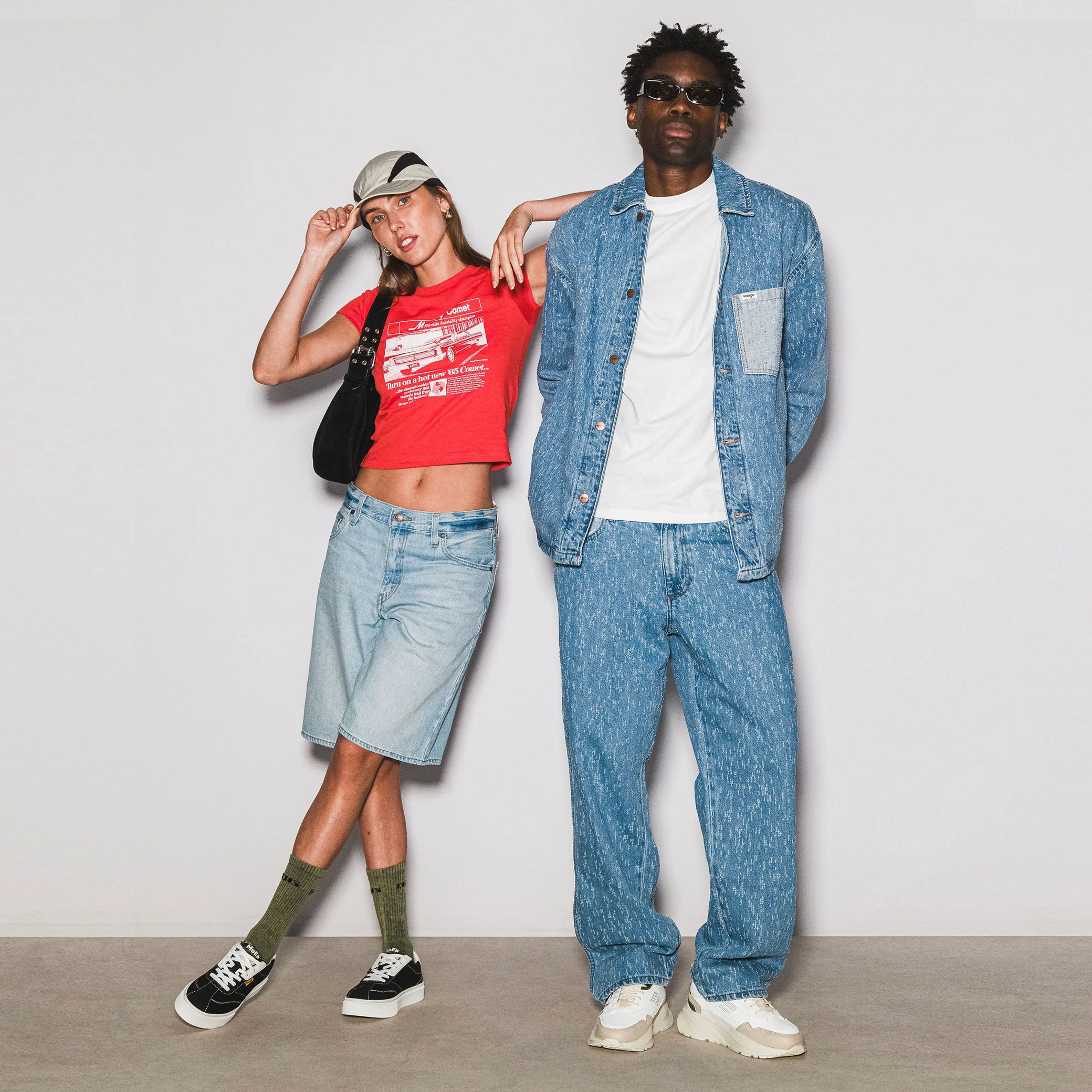 GEN4 - Banana Black & White - Image 9